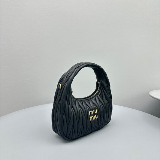 MINI HOBO 20 BAG IN BLACK SHEEPSKIN