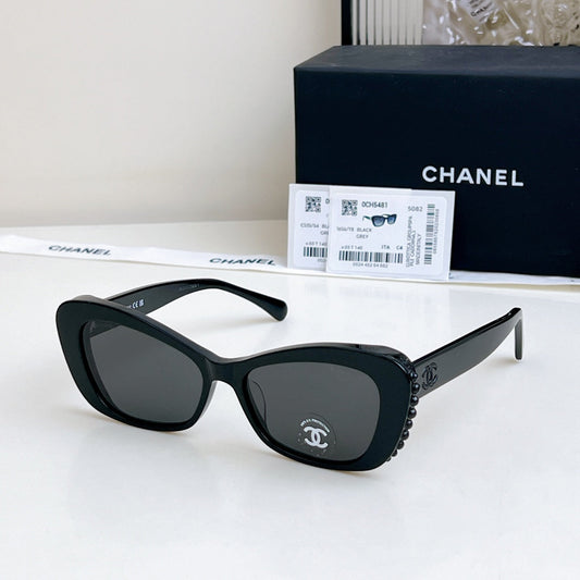 BUTTERFLY SUNGLASSES CH5481H IN ACETATE EMBOSSED PEARL