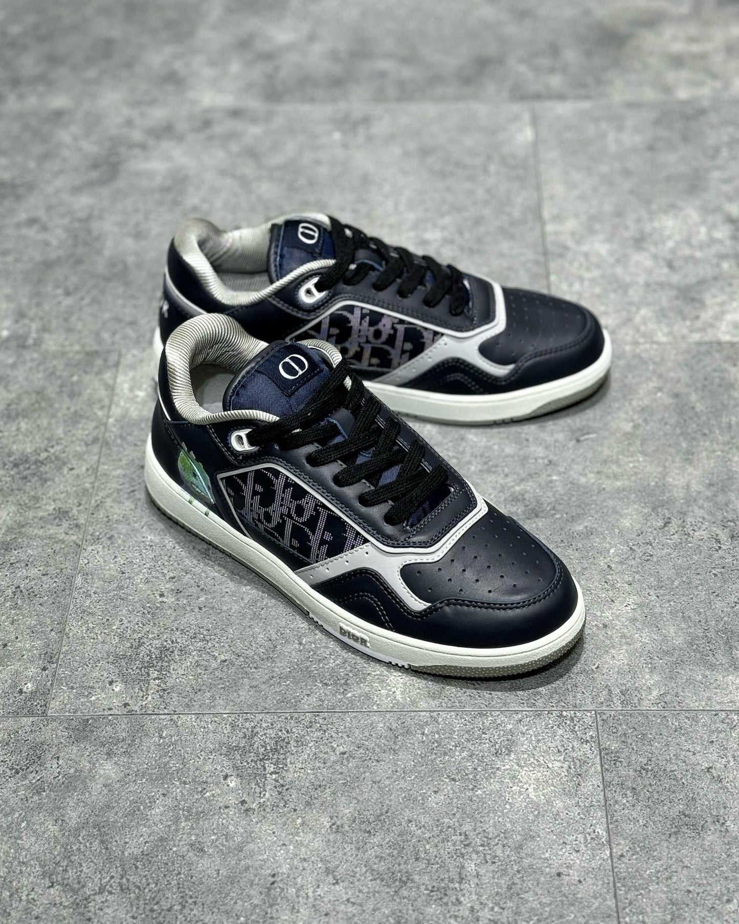 DIO Sneakers