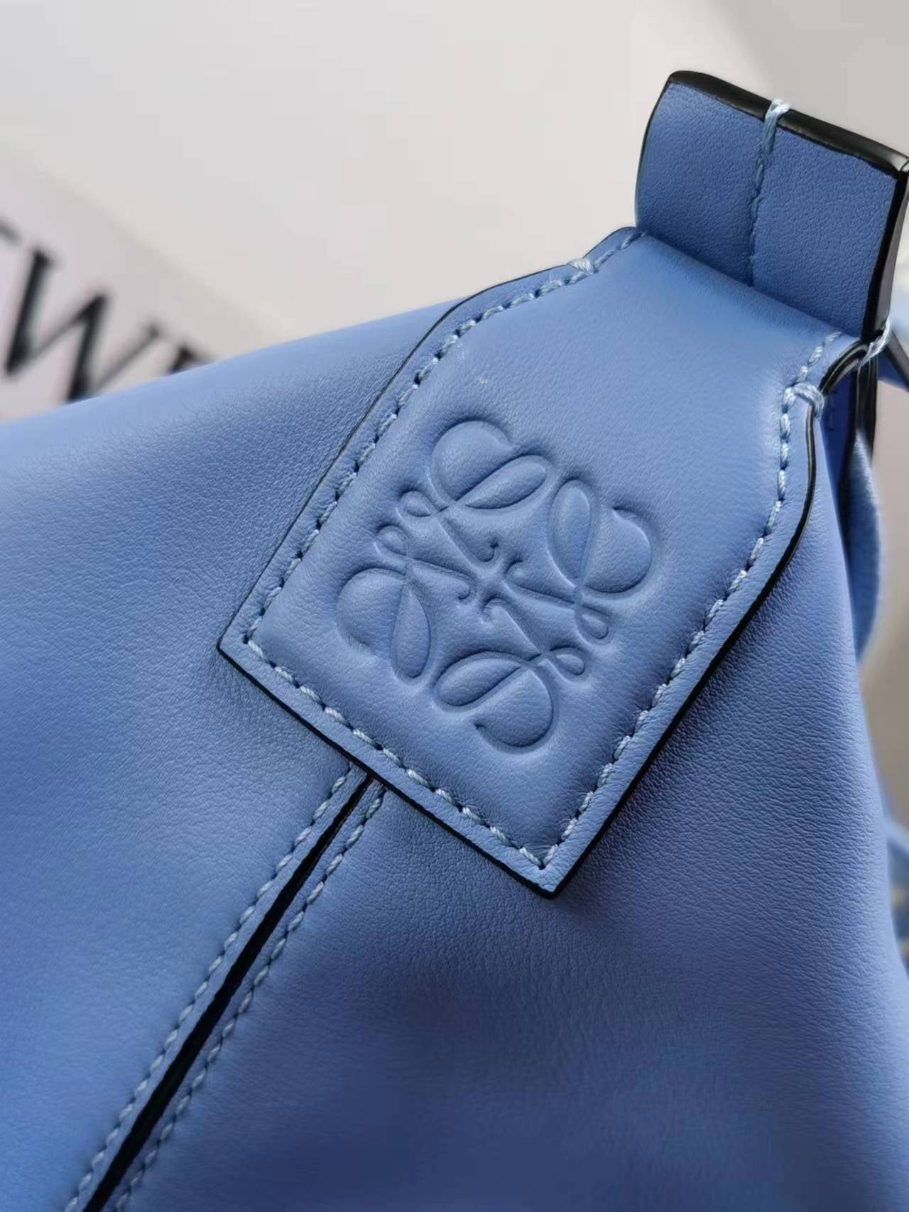 LO Messenger Bag