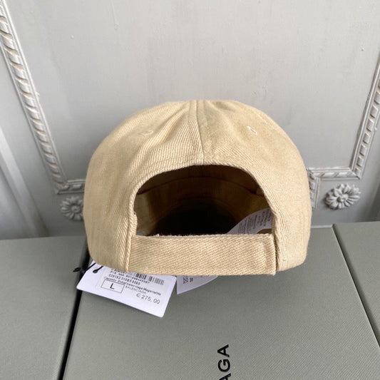 Caps