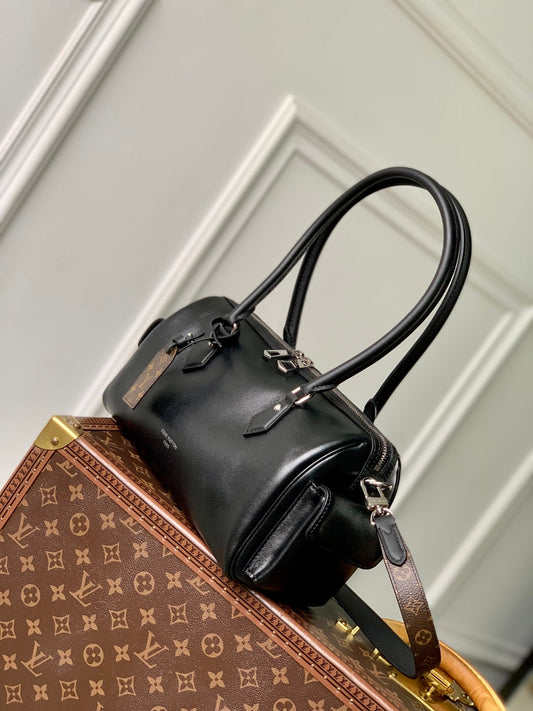 SPEEDY CARGO VIBE 28 IN BLACK LAMBSKIN MONOGRAM LOGO TAG