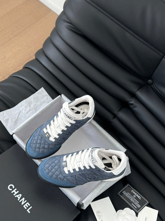 CC SNEAKER IN AEGEAN BLUE MIX WHITE EMBROIDERED LAMBSKIN