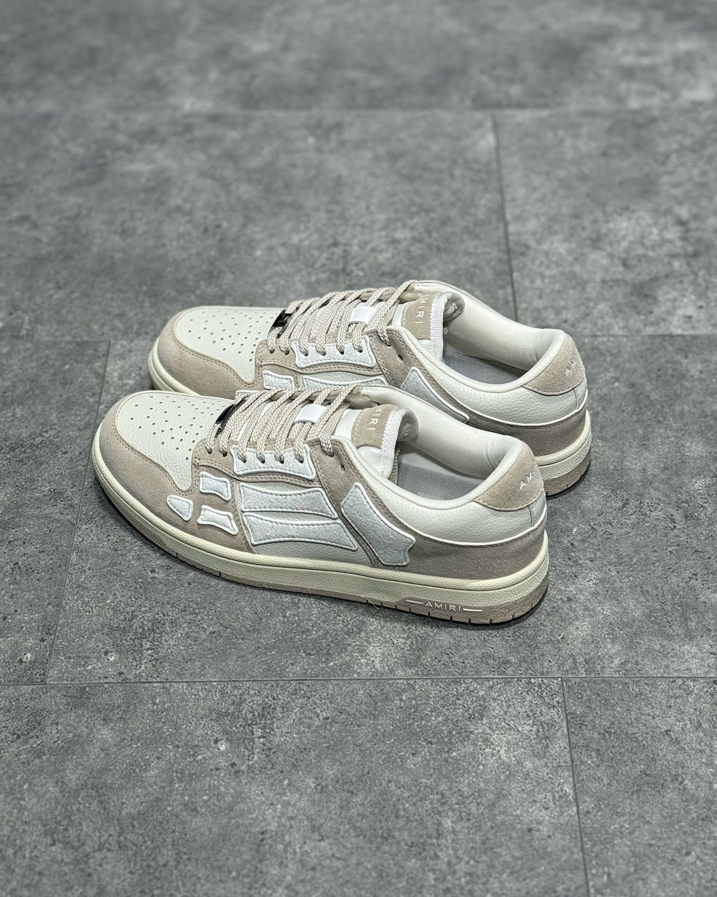 AMR Sneakers