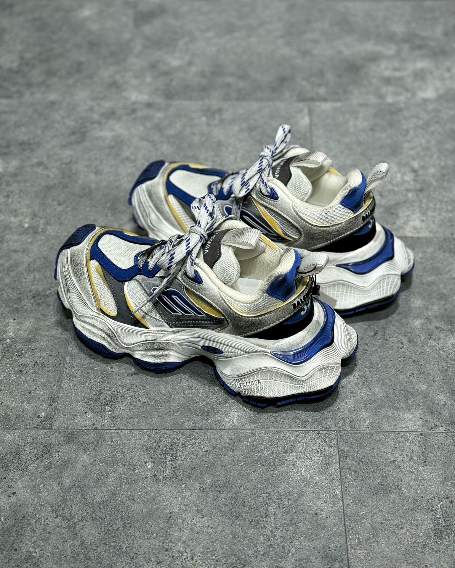BLCG Sneakers