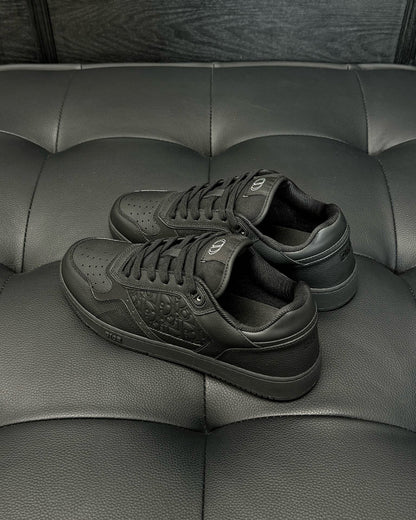 CD Sneakers