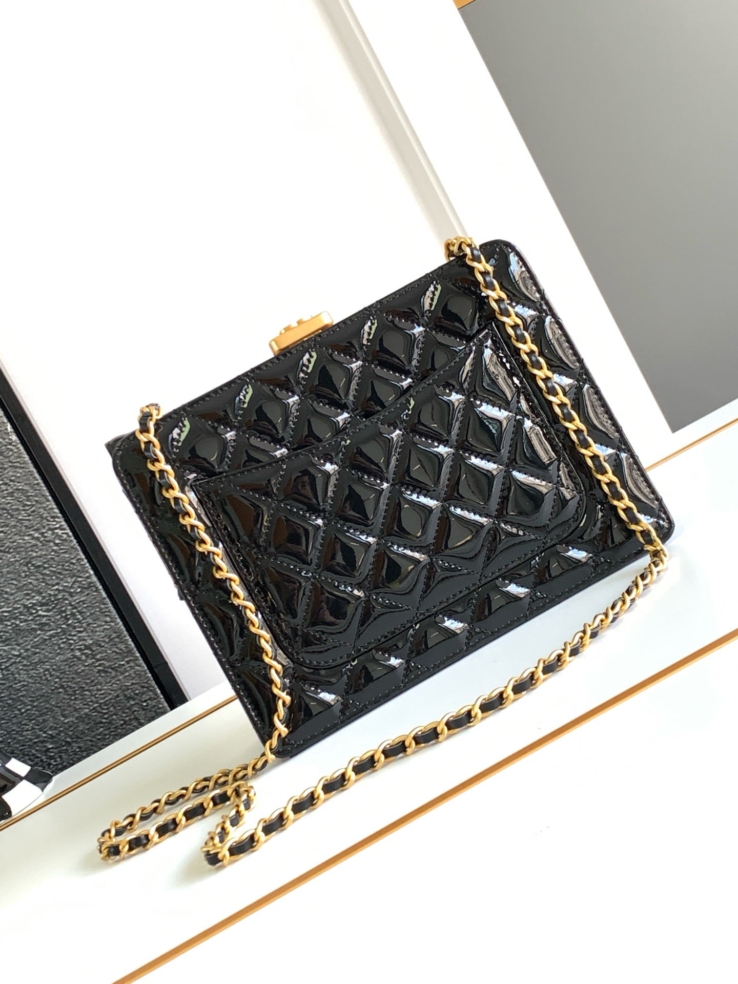 CHA 23K Handbag
