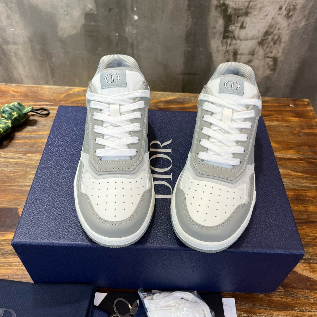 DIO Sneakers