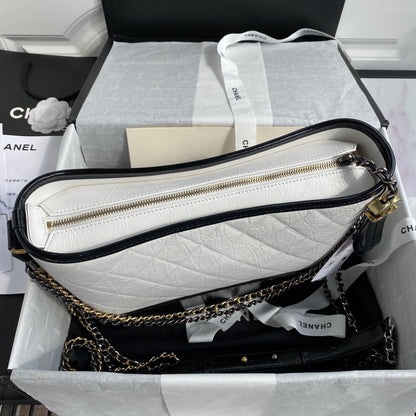 CC GABRIELLE MEDIUM 28 HOBO BAG IN BLACK MIX WHITE CALFSKIN