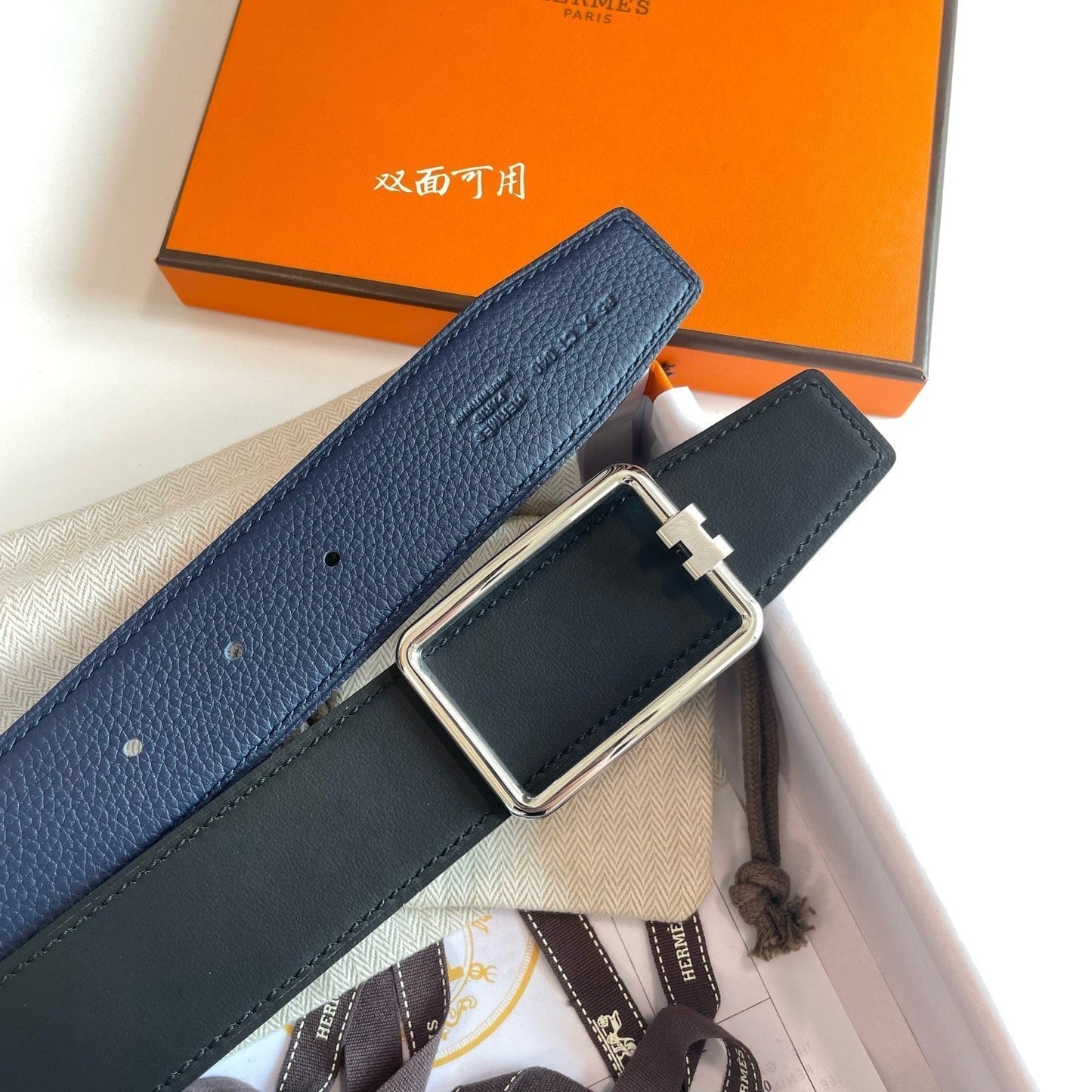 TUBE H BELT SILVER BUCKLE & REVERSIBLE NAVY BLUE LEATHER STRAP 38MM