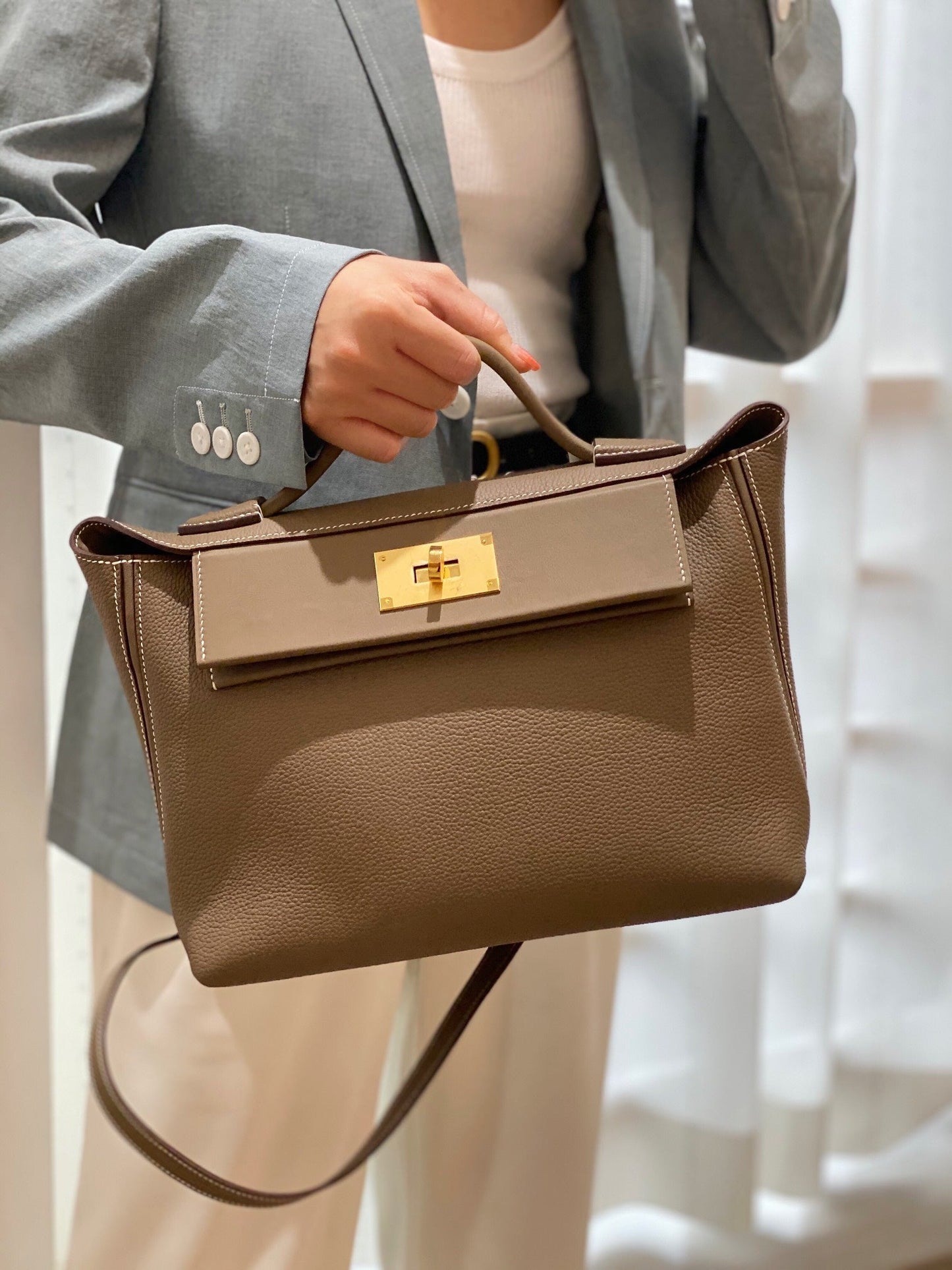 MINI 24/24 29CM IN TOGO ETOUPE EVERCOLOR CALFSKIN GOLD KELLY BUCKLE
