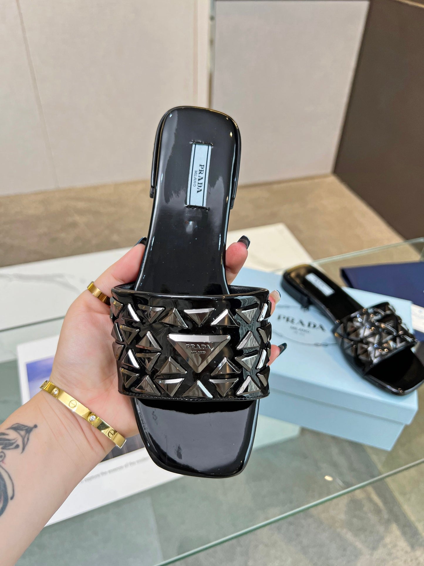 PRA EMBROIDERED SLIDES FLAT BLACK CALFSKIN