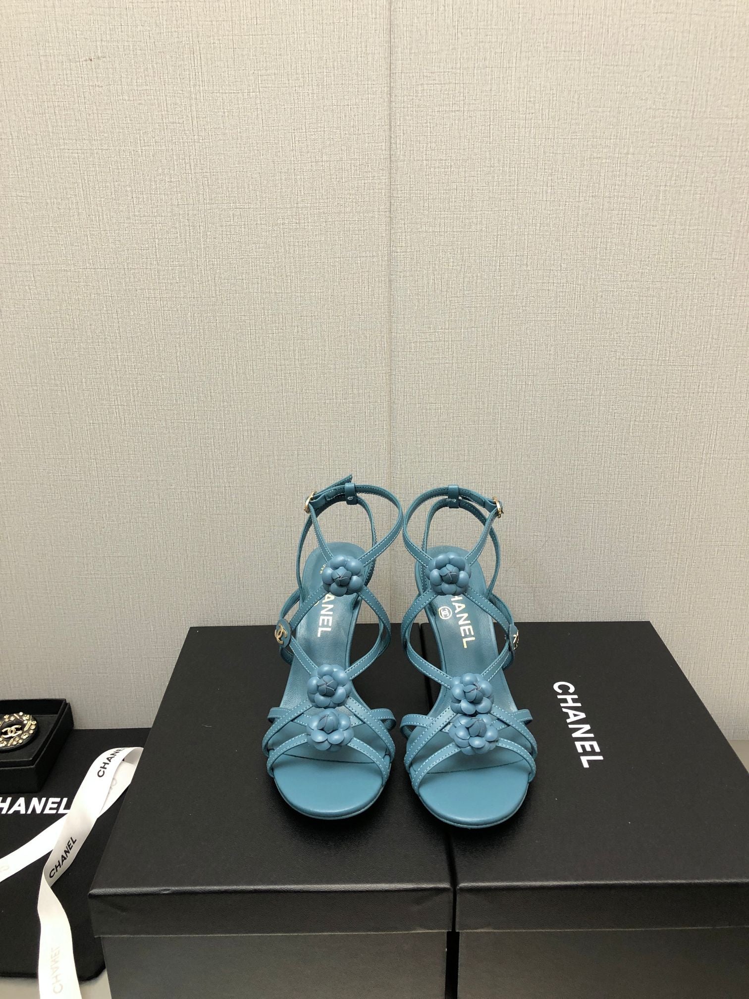 FLORAL HIGH HEEL SANDAL IN SAPPHIRE BLUE LAMBSKIN