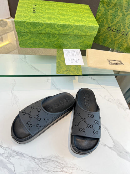 PLATFORM SANDALS IN BLACK MONOGRAM IMPORTED TPU