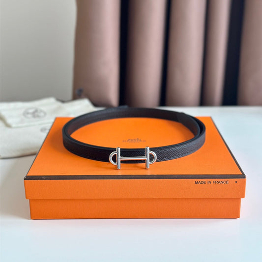 HM GAMMA BUCKLE & REVERSIBLE BLACK LEATHER STRAP 13MM SILVER HARDWARE