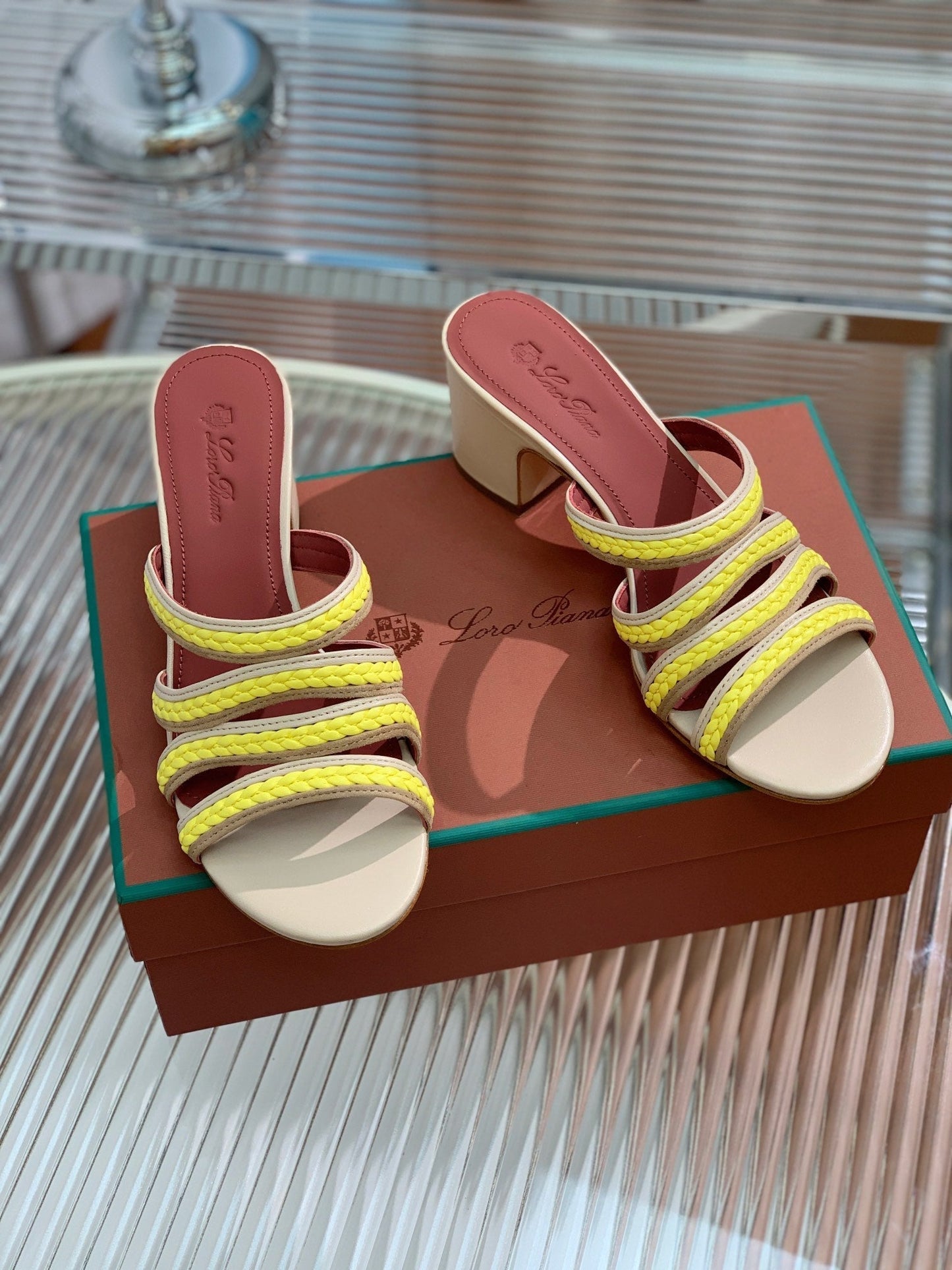 LP SPRIGHTLY CHARMS MID-SANDAL LEMON CALFSKIN