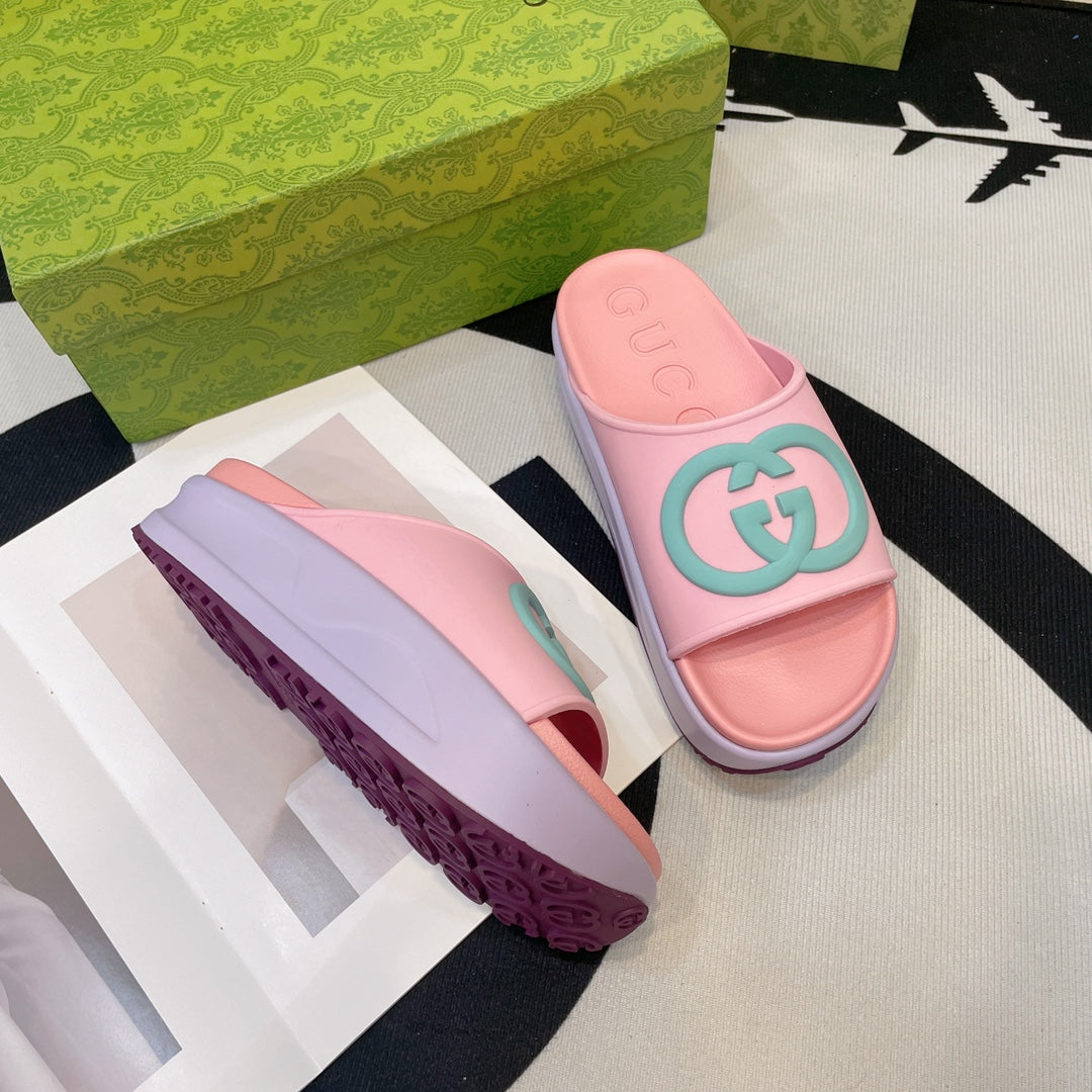 INTERLOCKING G SLIDE SANDAL IN BABY PINK IMPORTED TPU