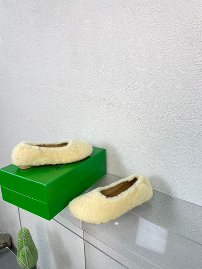ATOMIC SHEARLING BALLERINA FLATS LIGHT YELLOW