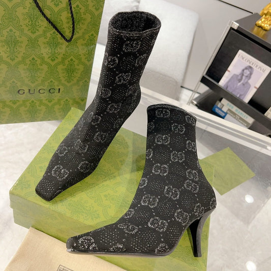 ANKLE BOOTS IN BLACK KNITTED FABRIC