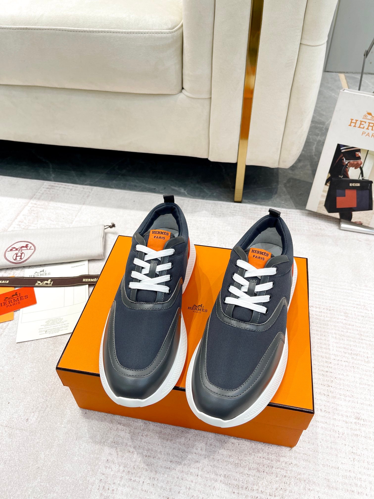 GIGA SNEAKER IN BLACK STITCHED MESH AND CALFSKIN