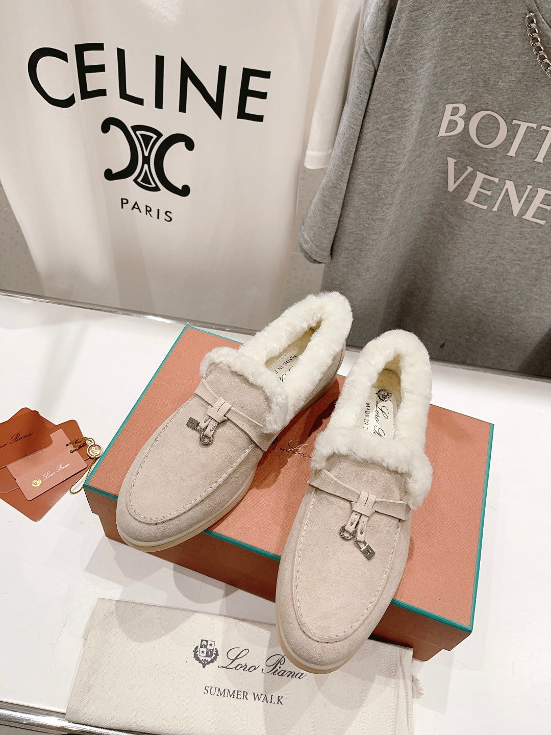 LP SUMMER CHARMS WALK LOAFERS CREAMY WHITE FLEECE