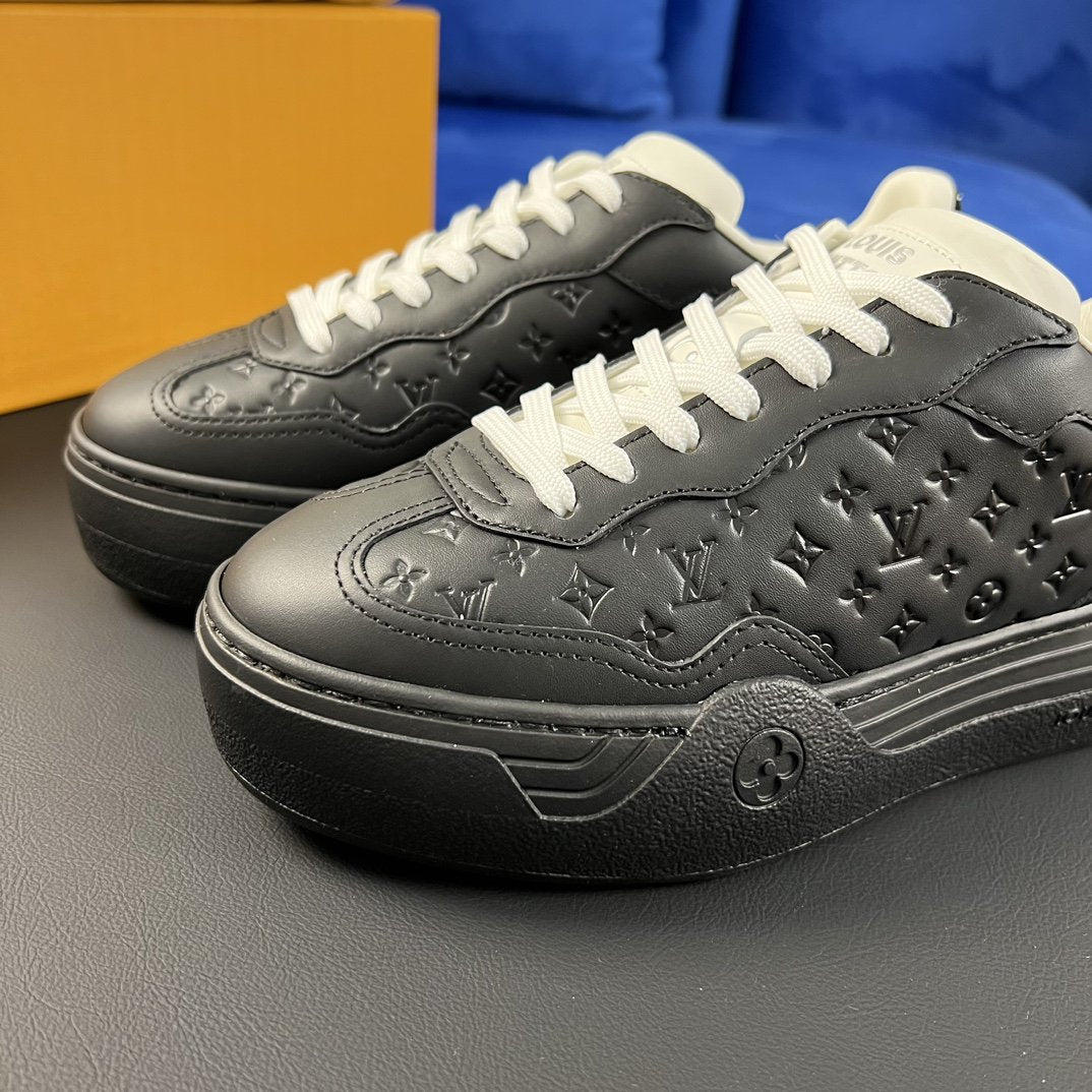 LV GROOVY SNEAKER BLACK