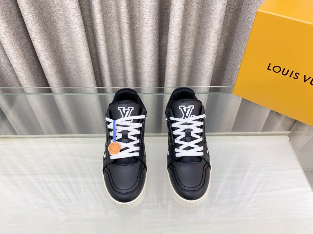 LV MAXI TRAINER IN BLACK CALFSKIN
