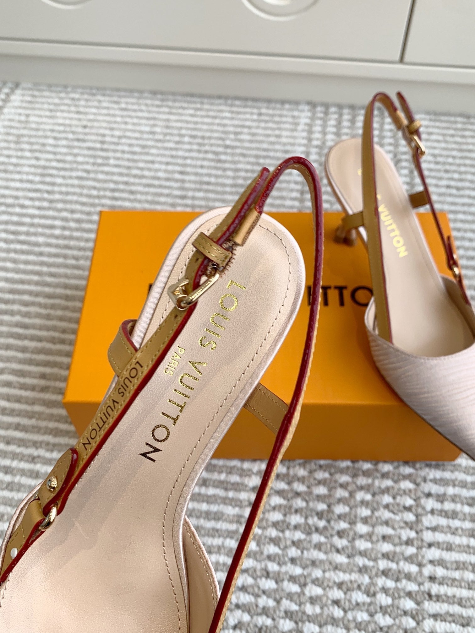BLOSSOM SLINGBACKS 75 MM IN LIGHT PINK IMPORTED STRIPED SILK SATIN