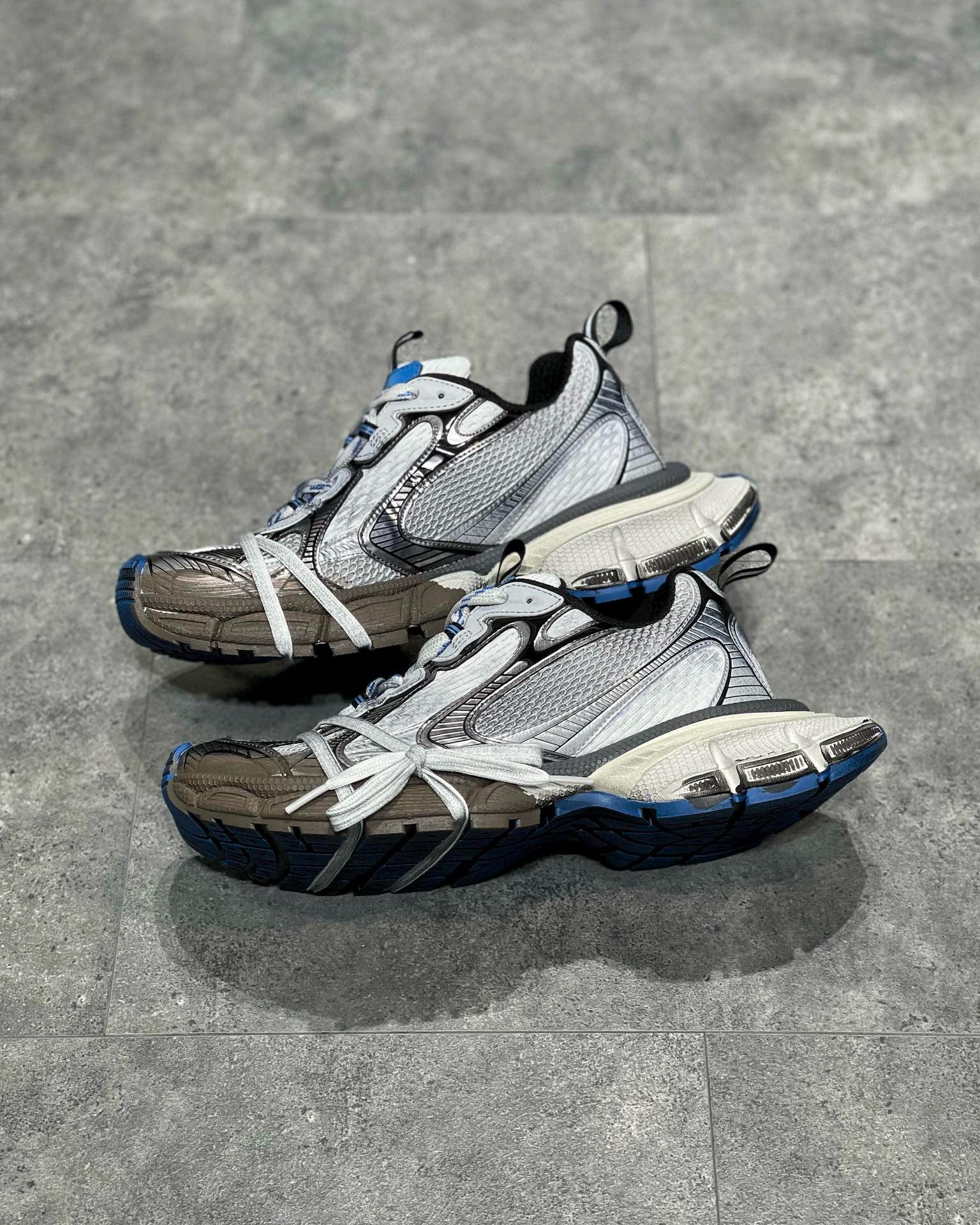BLCG Sneakers