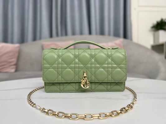 DIO Miss DIO Handbag (21cm)