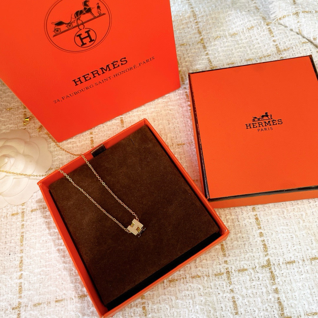 HERM Necklace