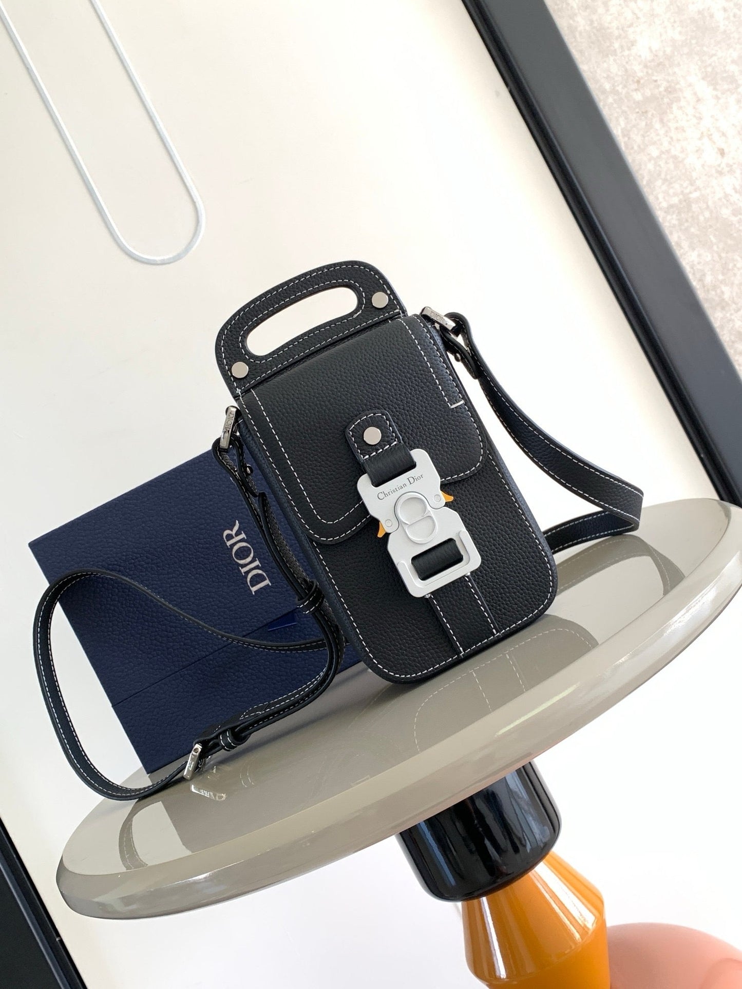 DIO Sling Bag