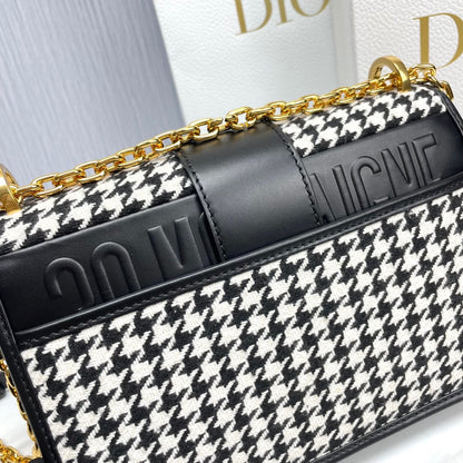 DIO 30 Montaigne (25cm)