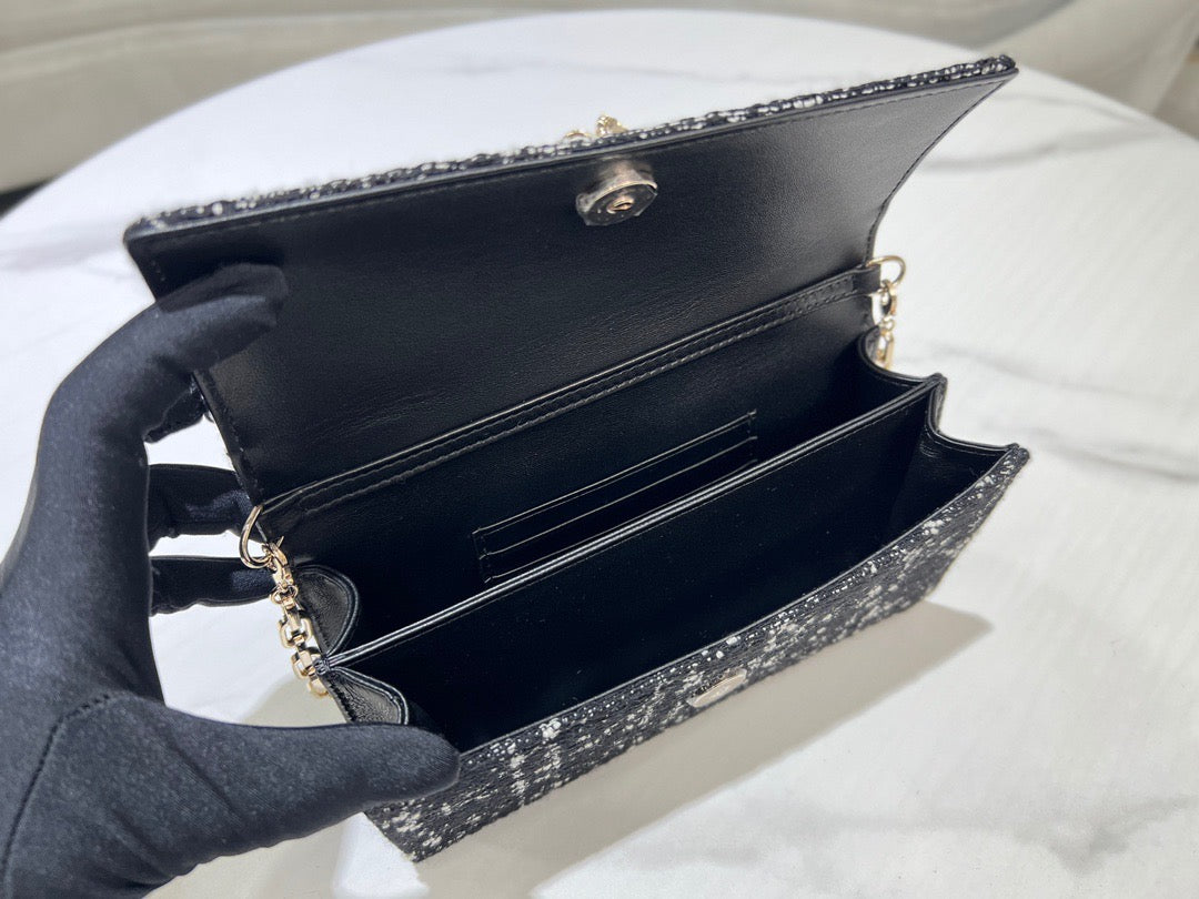 DIO Lady Top Handle Pouch (21cm)
