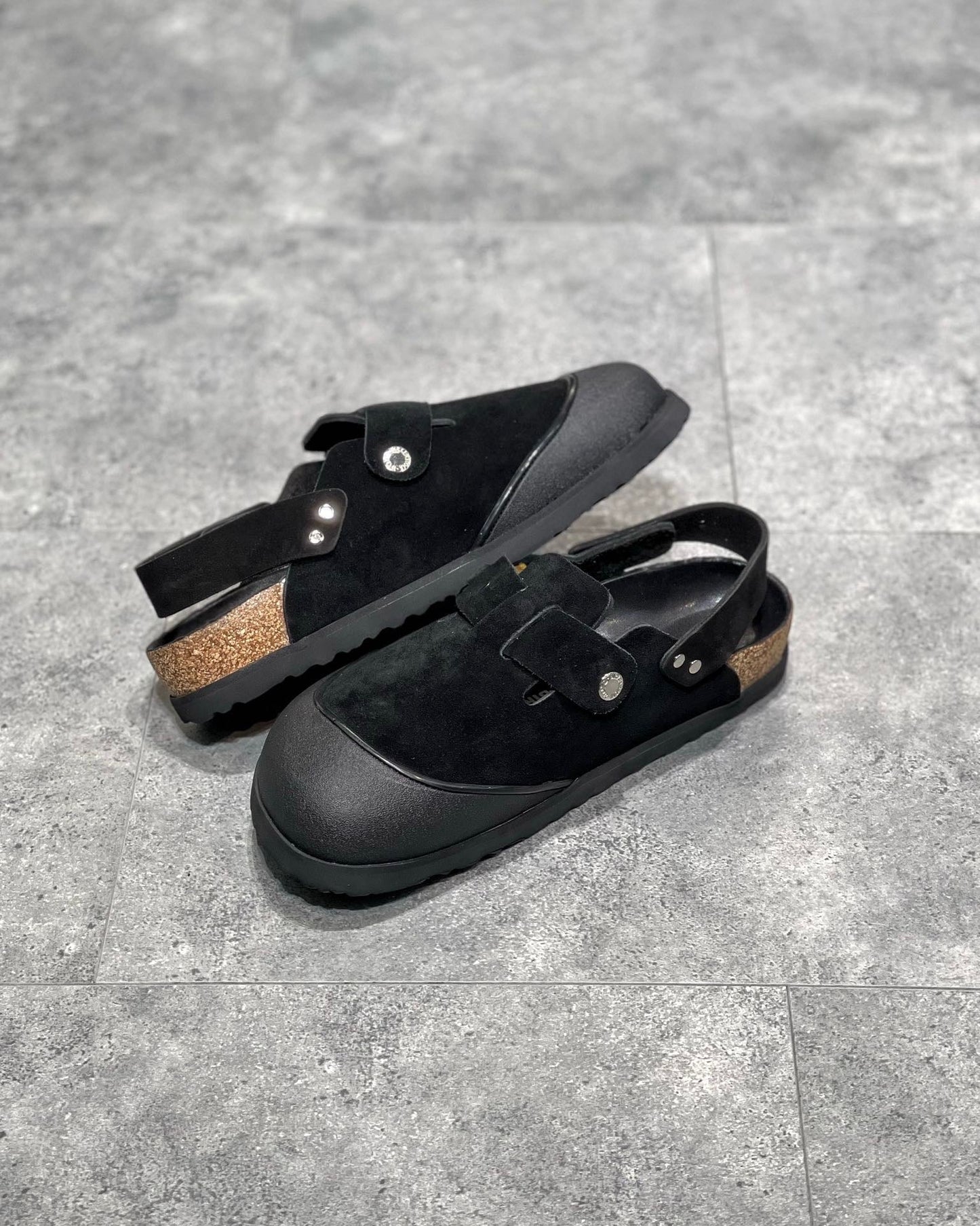 DIO Sandal