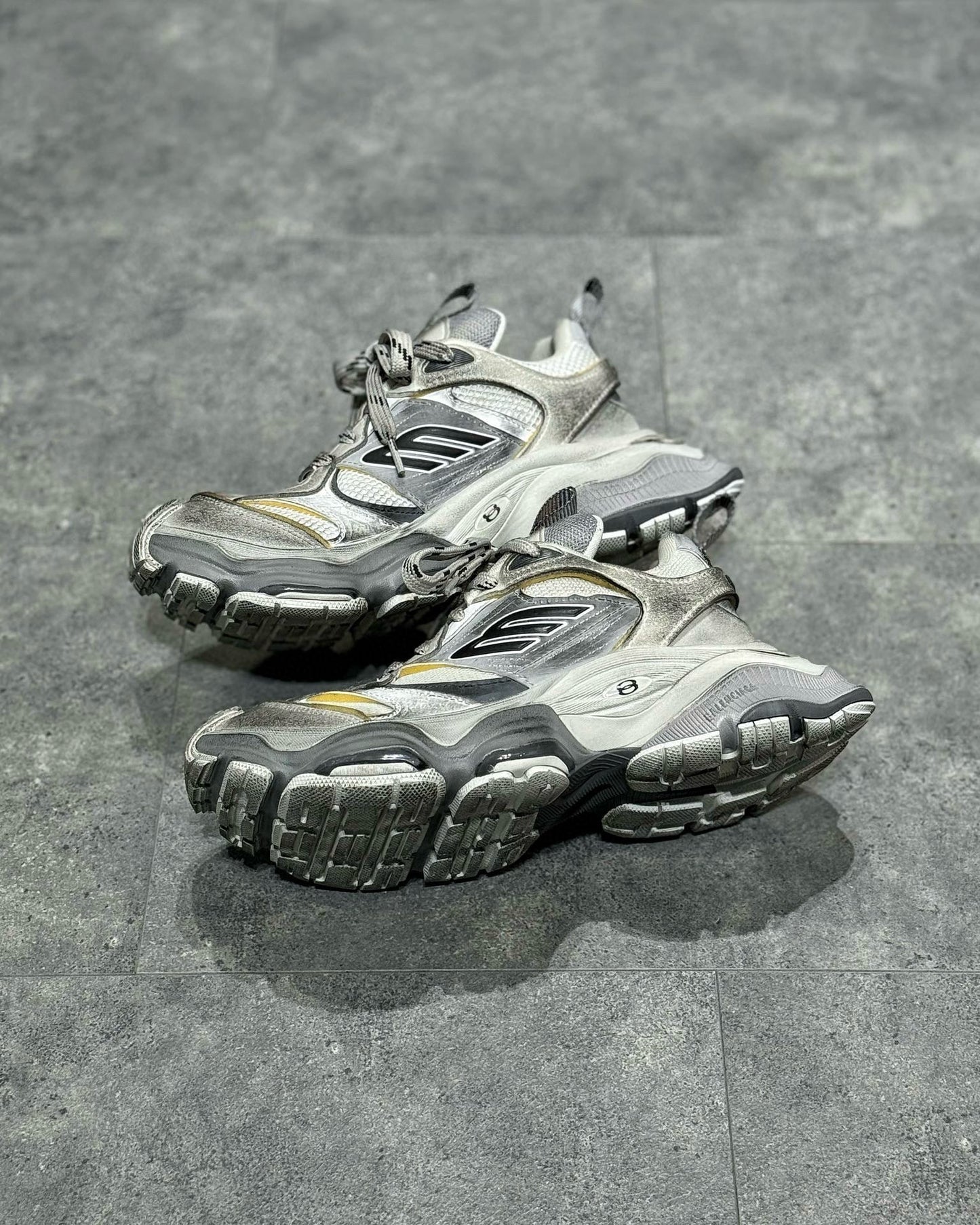 BLCG Sneakers