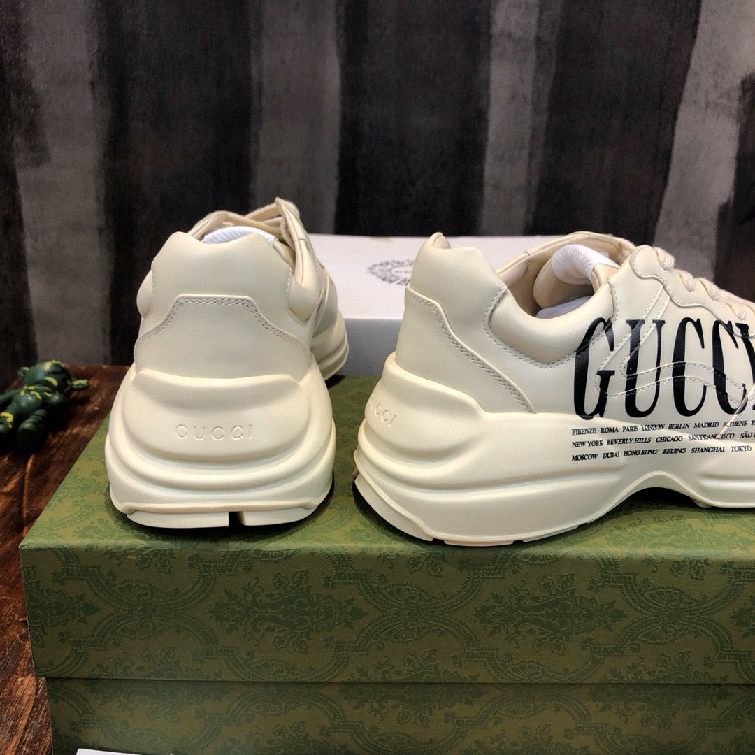 GUC Sneakers