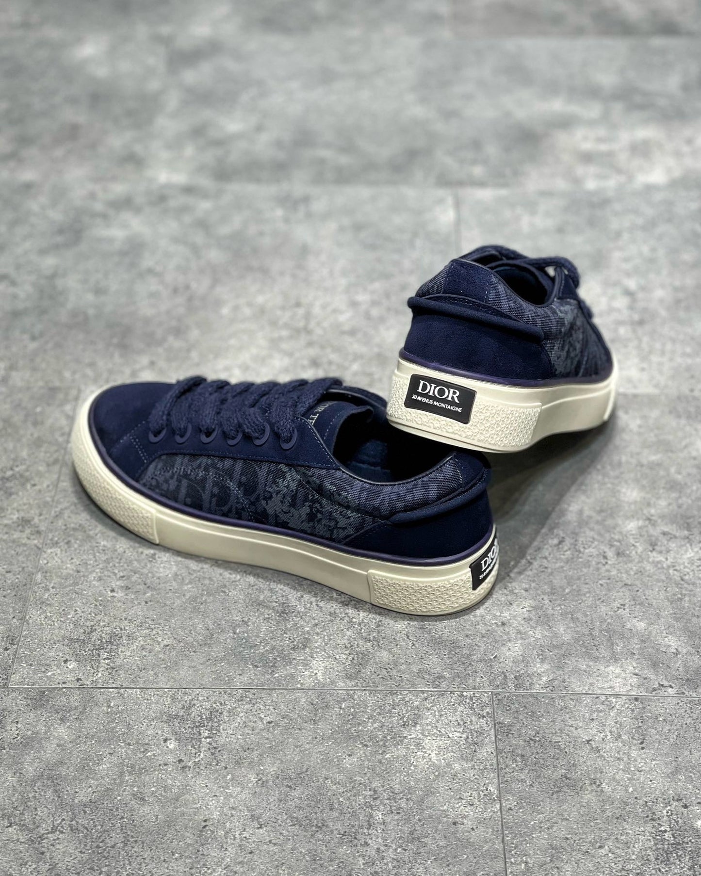 DIO Sneakers