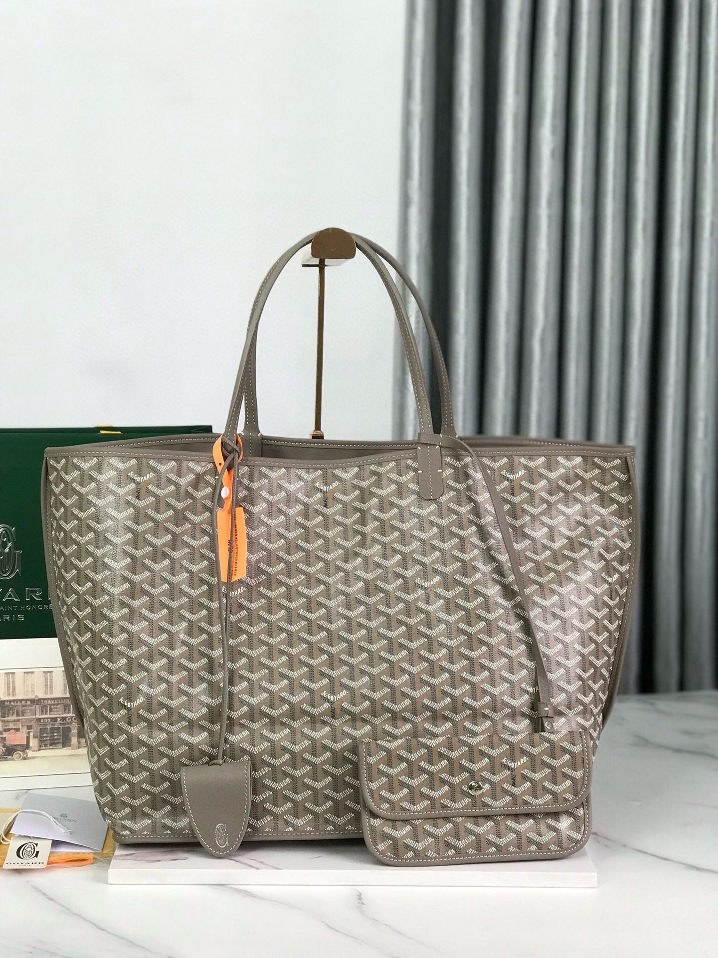 GOY REVERSIBLE ANJOU 39*32*19