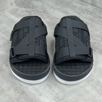 DIO Sandals
