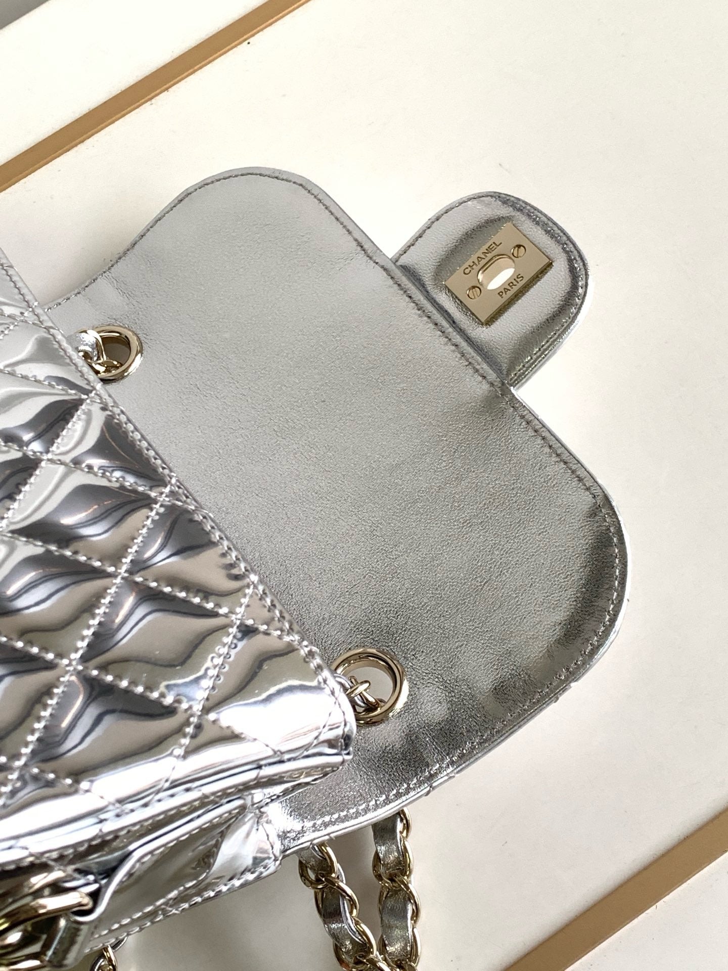 CHA 24C CF Mini Bag