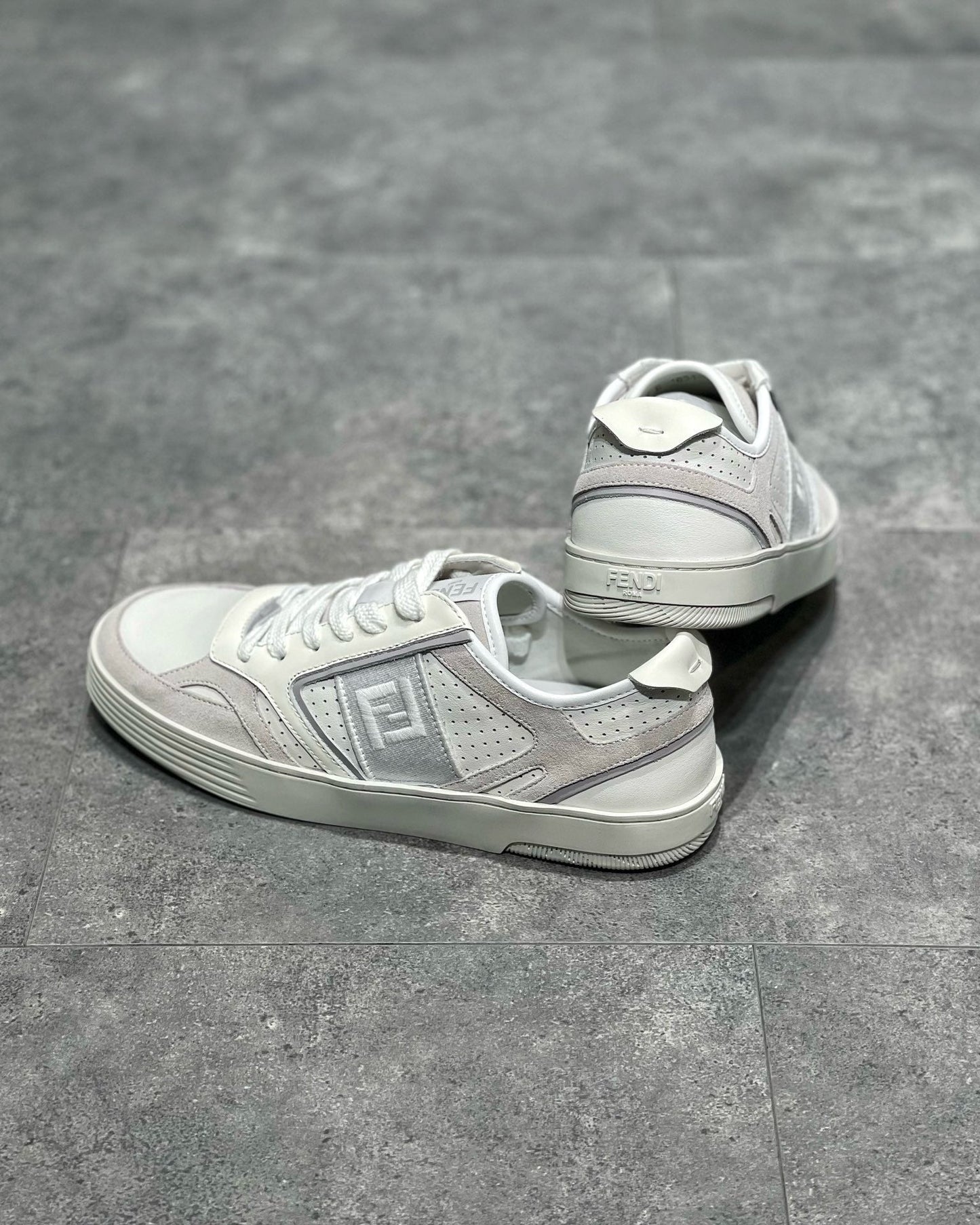 FEN Sneakers