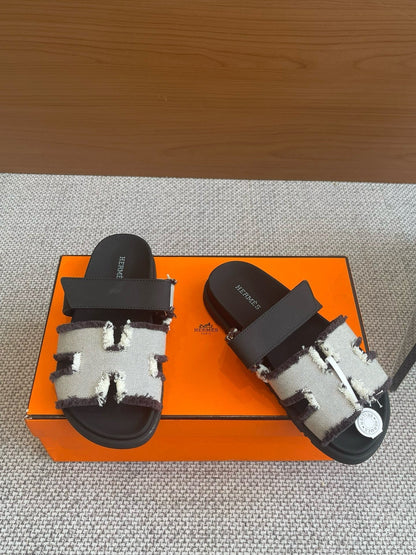 HERM Sandals