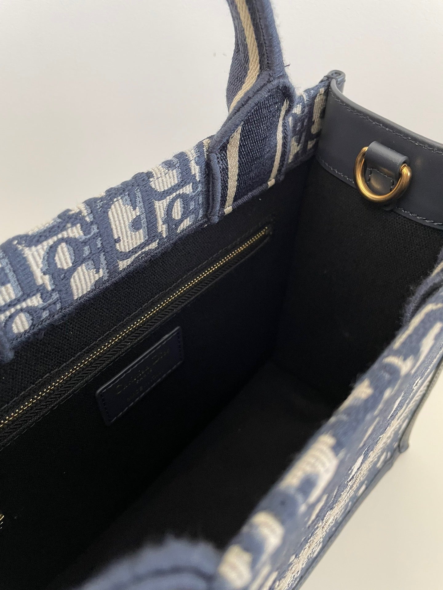 DIO Book Tote (26cm)