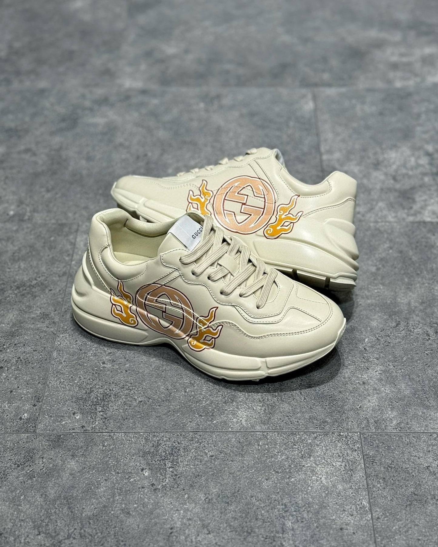 GUC Sneakers