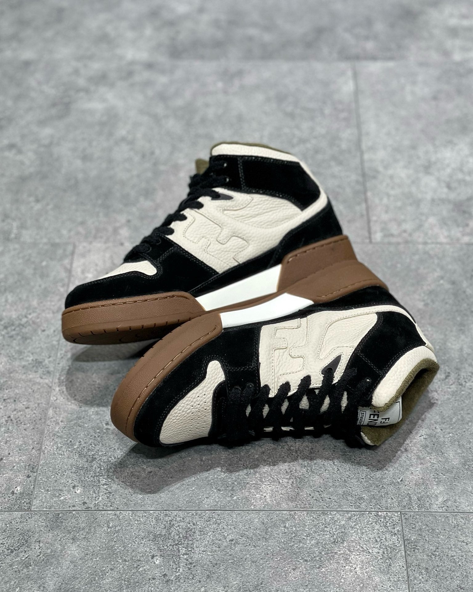 FEN Sneakers