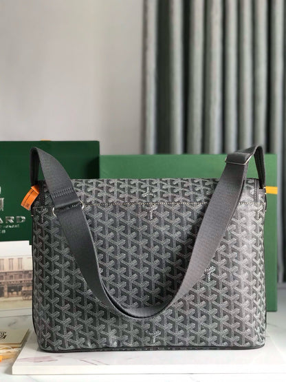 GOY Messenger Bag 35x26x7.5cm