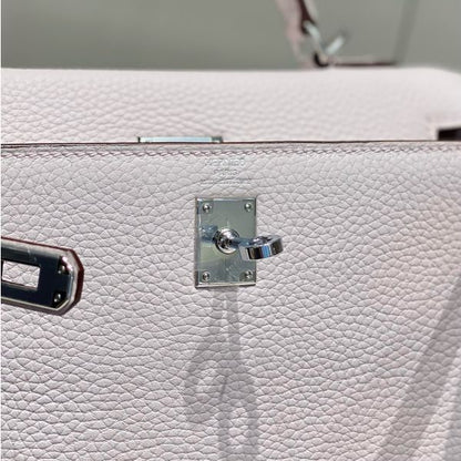 HERM Kelly 25cm Retourne Bag In Mauve Pale Clemence Leather