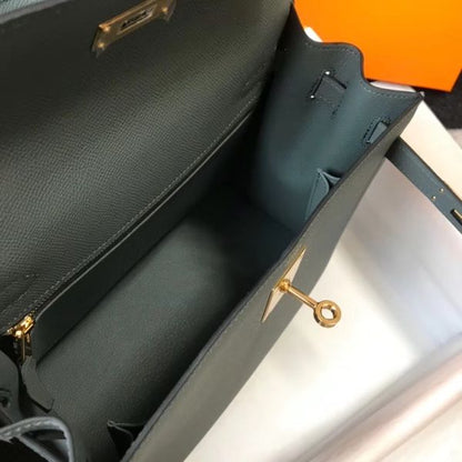 HERM Kelly 28cm Bag In Vert Amande Epsom Leather GHW