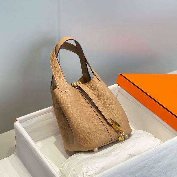 HERM Picotin Lock 18 Bag In Chai Clemence Leather